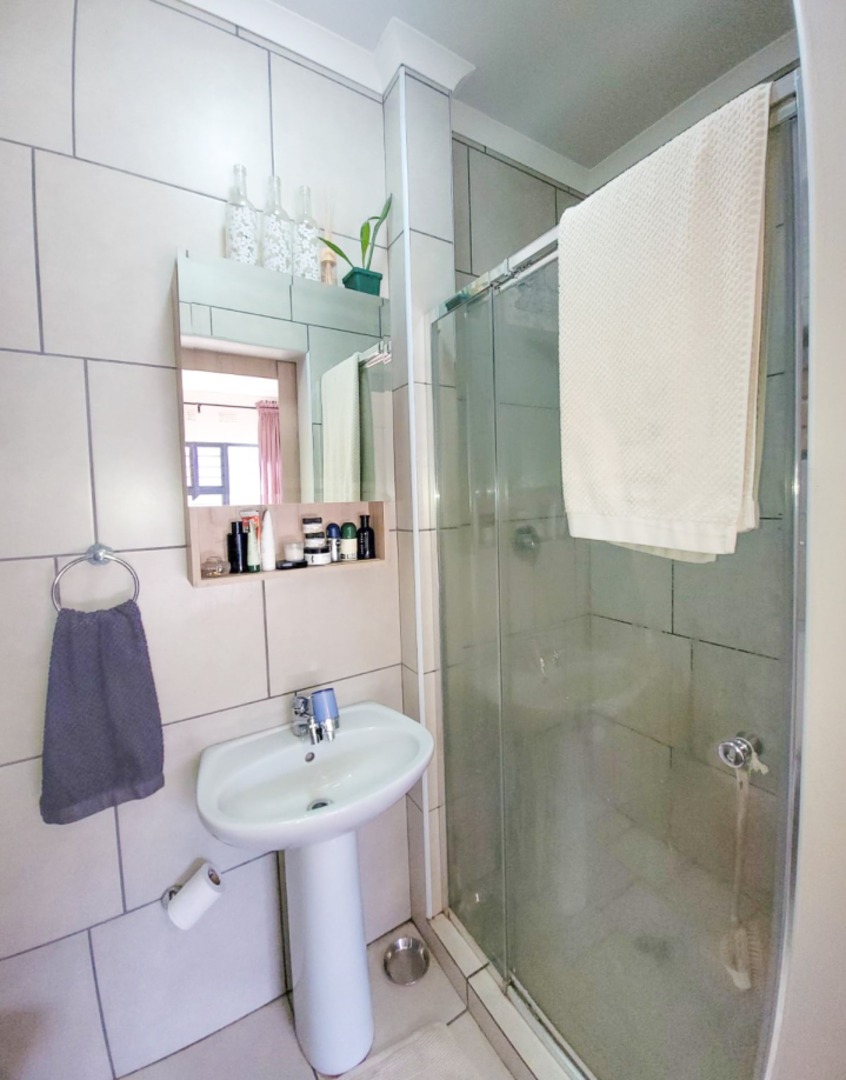 2 Bedroom Property for Sale in Van Der Hoff Park North West